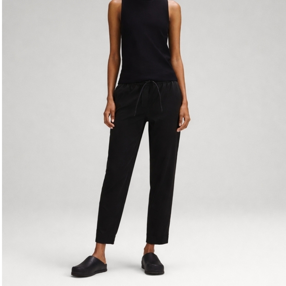 lululemon athletica Pants - Lululemon Tapered-Leg Mid-Rise Pant 7/8 Length Luxtreme Size L BLACK
